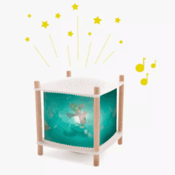 Lanterne magique connectée Révolution 2.0 – veilleuse bébé multifonction avec projection d’étoiles, berceuses et détection des pleurs – Moulin Roty – La Maison de Zazou – Rennes