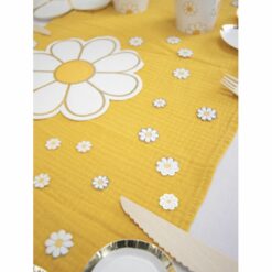 confettis marguerite - décoration de table - fête - tim & puce factory - la maison de zazou - rennes