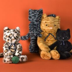 Peluche Chat Méloé Léo – AirCollection – peluche artisanale ultra douce made in France, confectionnée à la main en Bretagne – Mailou Tradition – La Maison de Zazou – Rennes