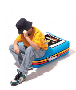 OMY Coussin Géant Gonflable Video Game – AirCollection – coussin décoratif gonflable façon console rétro en PVC sans phtalates – OMY – La Maison de Zazou – Rennes